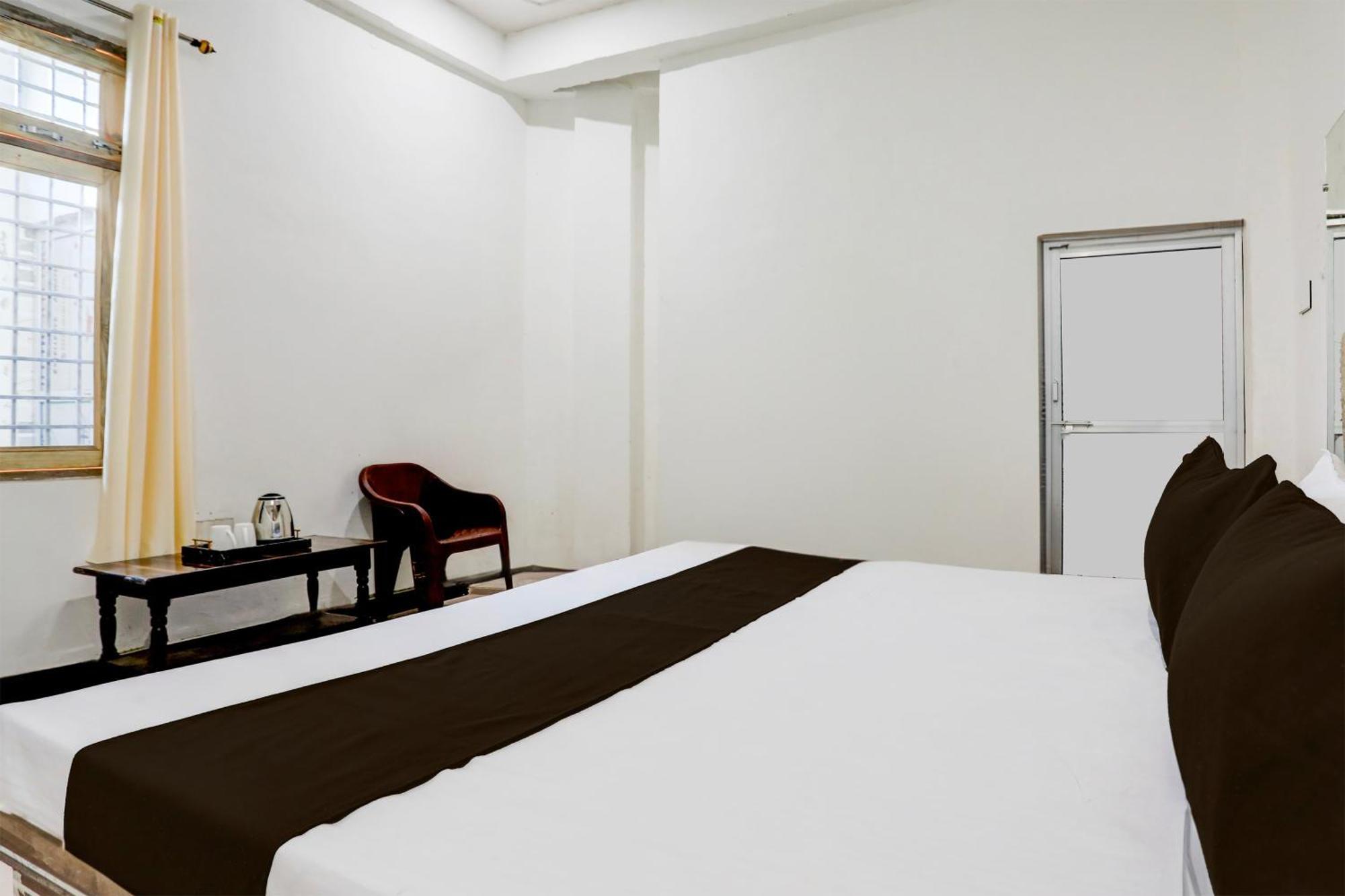 Hotel O Kanha Galaxy Brothers Group カーンプル エクステリア 写真