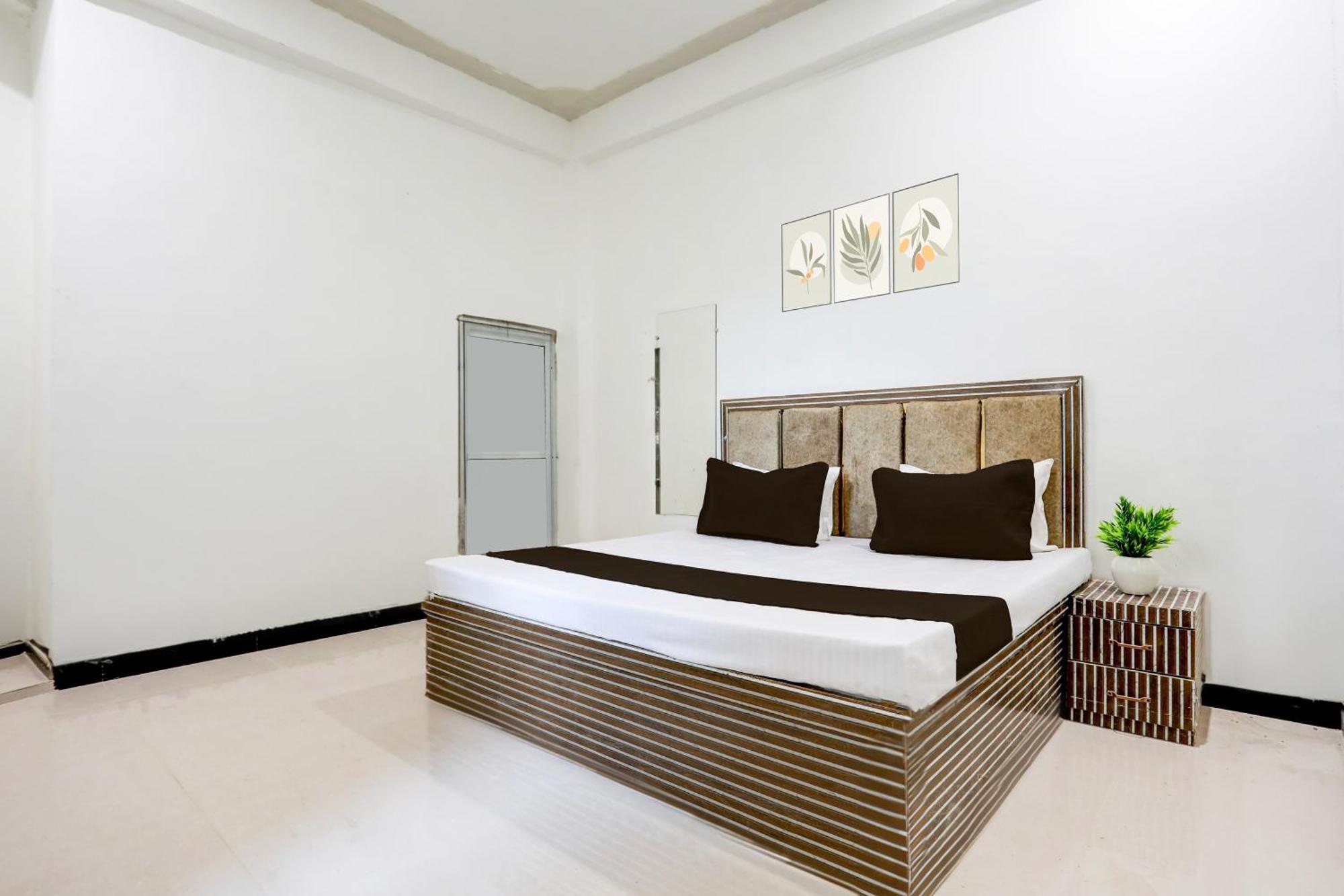 Hotel O Kanha Galaxy Brothers Group カーンプル エクステリア 写真