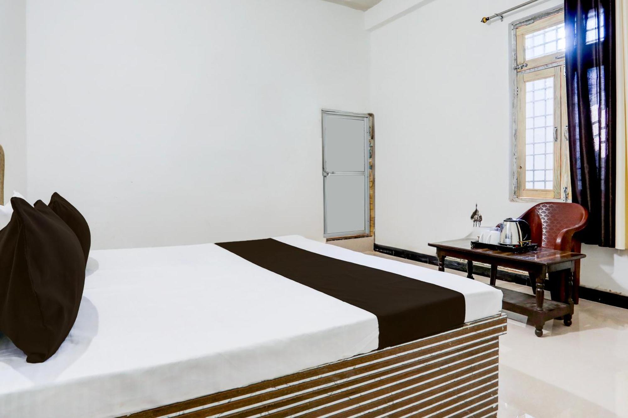 Hotel O Kanha Galaxy Brothers Group カーンプル エクステリア 写真